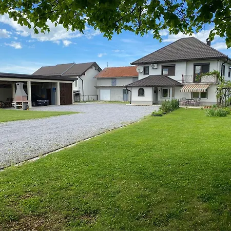 Сasa de vacaciones Kuca Za Odmor Tarik Cazin